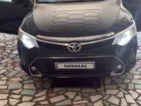 Toyota Camry 2015 года за 10 000 000 тг. в Тараз – фото 2