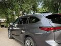 Toyota Highlander 2023 года за 34 500 000 тг. в Алматы – фото 11