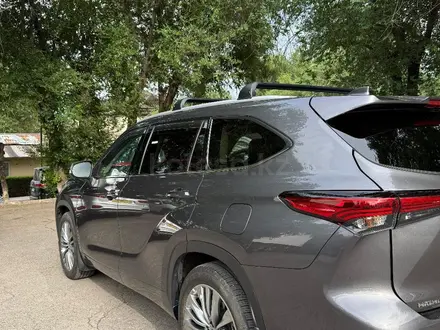 Toyota Highlander 2023 года за 34 500 000 тг. в Алматы – фото 11