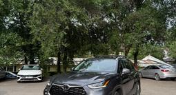 Toyota Highlander 2023 годаүшін34 500 000 тг. в Алматы – фото 2