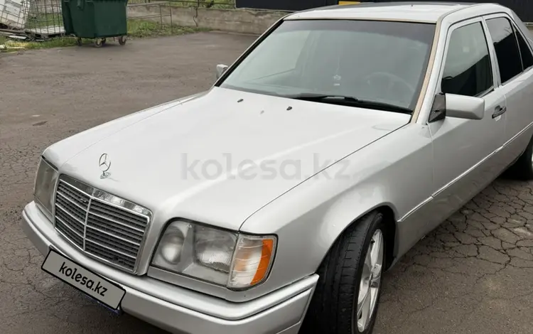 Mercedes-Benz E 200 1995 годаүшін2 500 000 тг. в Алматы