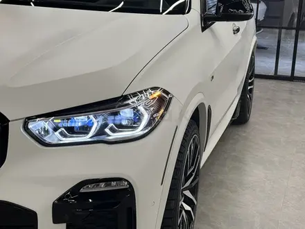 BMW X5 2019 года за 34 000 000 тг. в Атырау – фото 3