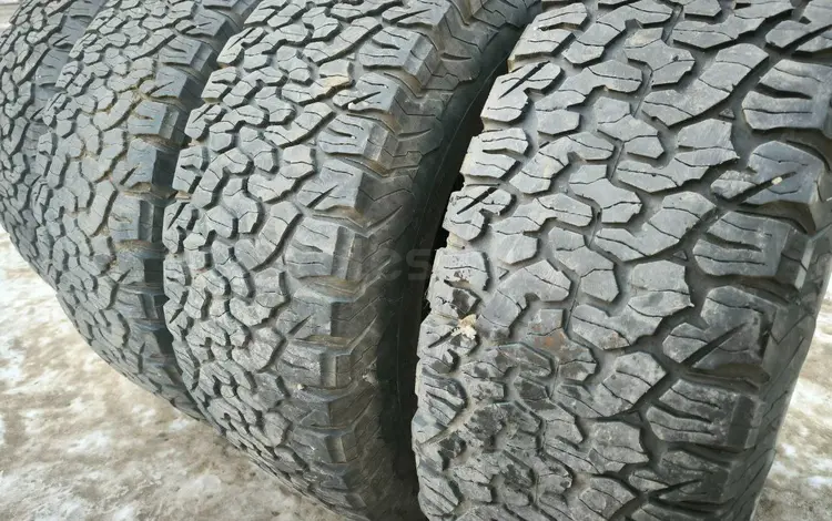 Шины комплект 315/70 R17 Bfgoodrich all terrain ta ko 2 Hummerfor285 000 тг. в Алматы