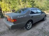 Toyota Camry 1999 годаүшін2 800 000 тг. в Алматы – фото 2