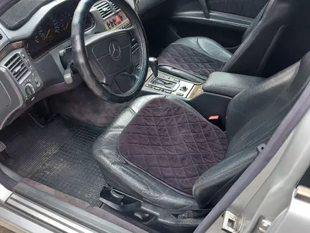 Mercedes-Benz E 240 1998 года за 4 000 000 тг. в Алматы – фото 7