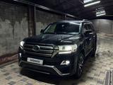 Toyota Land Cruiser 2017 года за 32 800 000 тг. в Алматы