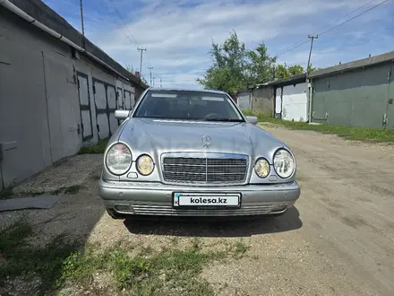 Mercedes-Benz E 320 1998 года за 4 100 000 тг. в Павлодар – фото 6