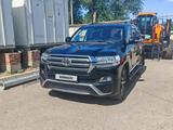 Toyota Land Cruiser 2017 годаүшін29 000 000 тг. в Уральск – фото 2