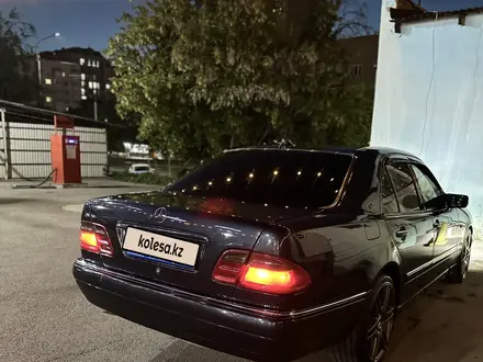 Mercedes-Benz E 280 1997 года за 4 200 000 тг. в Алматы – фото 9