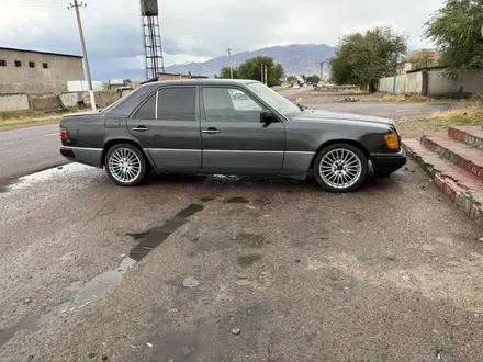 Mercedes-Benz E 230 1992 года за 1 050 000 тг. в Мерке – фото 7