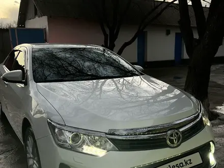 Toyota Camry 2015 года за 11 000 000 тг. в Шымкент – фото 15