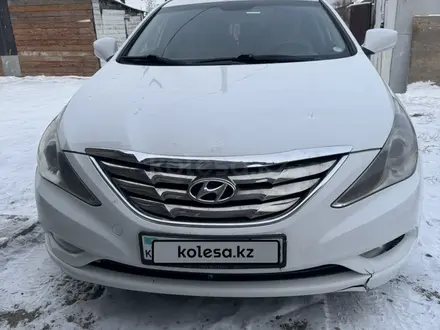 Hyundai Sonata 2012 года за 6 000 000 тг. в Семей