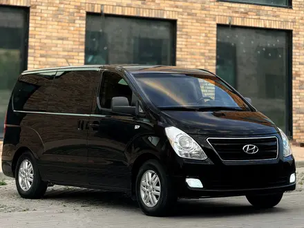 Hyundai Starex 2017 года за 10 500 000 тг. в Алматы – фото 2