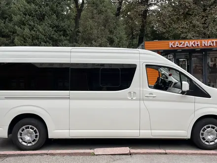 Toyota Hiace 2021 года за 25 800 000 тг. в Алматы – фото 6