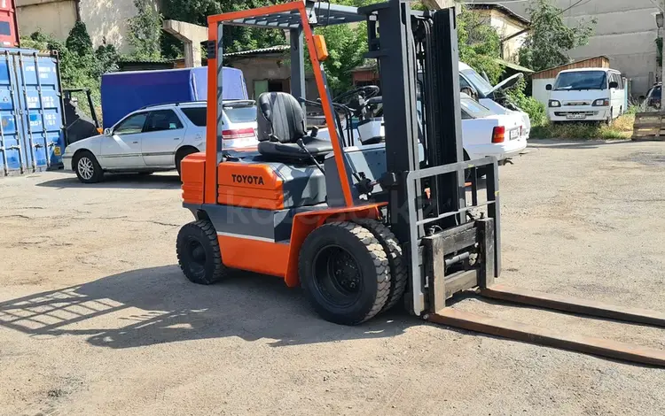 Toyota  5FGL25-25 2002 года за 3 900 000 тг. в Алматы