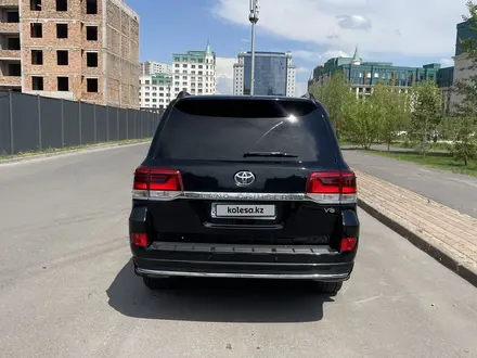 Toyota Land Cruiser 2013 года за 23 000 000 тг. в Астана – фото 3