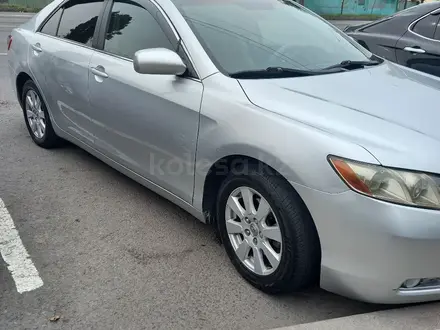 Toyota Camry 2007 года за 6 200 000 тг. в Алматы – фото 2