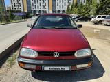 Volkswagen Golf 1994 года за 1 500 000 тг. в Астана – фото 2