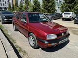 Volkswagen Golf 1994 годаүшін1 500 000 тг. в Астана – фото 3