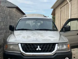 Mitsubishi Montero Sport