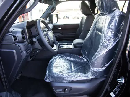 Toyota Land Cruiser Prado Comfort+ 2025 года за 32 990 000 тг. в Алматы – фото 36