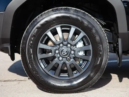 Toyota Land Cruiser Prado Comfort+ 2025 года за 32 990 000 тг. в Алматы – фото 16