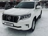 Toyota Land Cruiser Prado 2018 года за 21 700 000 тг. в Актобе – фото 2