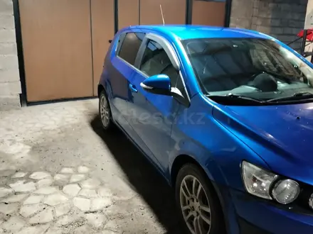 Chevrolet Aveo 2013 года за 3 500 000 тг. в Алматы – фото 3