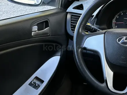 Hyundai Accent 2015 года за 5 800 000 тг. в Актобе – фото 7