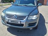 Volkswagen Touareg 2006 года за 4 500 000 тг. в Усть-Каменогорск – фото 3