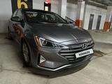 Hyundai Elantra 2019 года за 9 300 000 тг. в Астана – фото 2