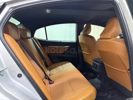 Toyota Camry Luxe eCVT 2024 года за 22 600 000 тг. в Алматы – фото 7