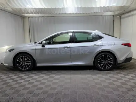 Toyota Camry Luxe eCVT 2024 года за 22 600 000 тг. в Алматы – фото 3