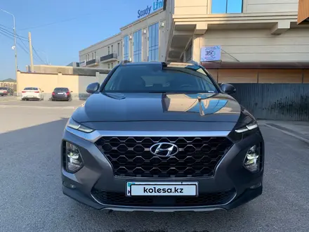 Hyundai Santa Fe 2018 года за 10 900 000 тг. в Шымкент