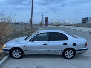 Toyota Carina E