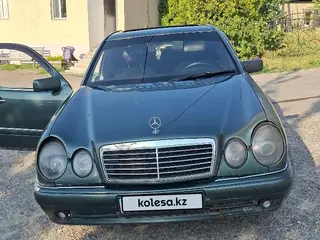 Mercedes-Benz E 280