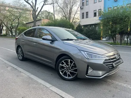 Hyundai Elantra 2020 года за 8 499 000 тг. в Алматы – фото 4