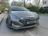 Hyundai Elantra 2020 года за 8 499 000 тг. в Алматы – фото 2