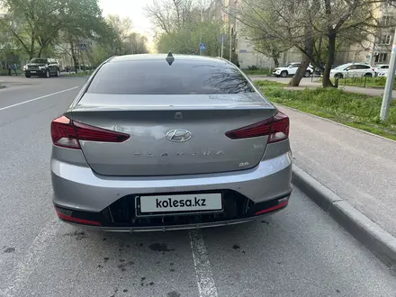 Hyundai Elantra 2020 года за 8 499 000 тг. в Алматы – фото 5