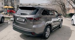 Toyota Highlander 2014 годаүшін15 500 000 тг. в Астана – фото 4