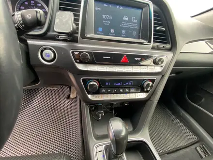 Hyundai Sonata 2018 года за 5 610 000 тг. в Алматы – фото 11