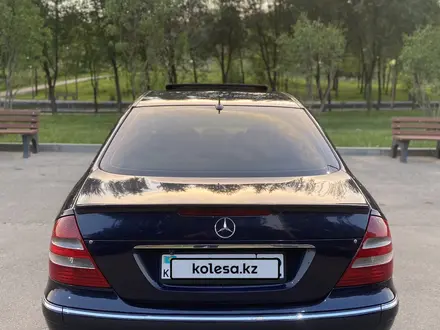 Mercedes-Benz E 320 2003 года за 5 900 000 тг. в Алматы – фото 4