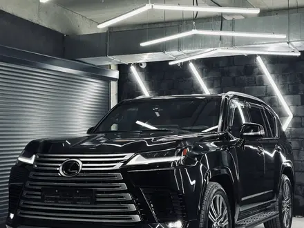 Lexus LX 600 2022 года за 82 400 000 тг. в Алматы – фото 3