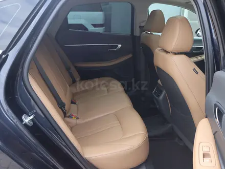 Hyundai Sonata Luxe 2022 года за 11 190 000 тг. в Астана – фото 28