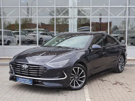 Hyundai Sonata Luxe 2022 года за 11 190 000 тг. в Астана