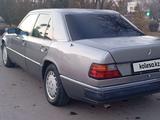 Mercedes-Benz E 200 1993 годаfor900 000 тг. в Тараз – фото 4