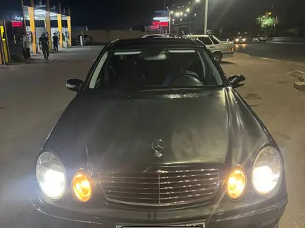 Mercedes-Benz E 240 2004 года за 5 000 000 тг. в Шымкент