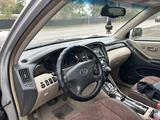 Toyota Highlander 2003 года за 4 700 000 тг. в Актобе – фото 3