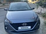 Hyundai Accent 2021 года за 7 500 000 тг. в Атырау – фото 2