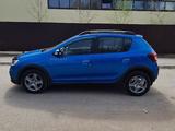 Renault Sandero Stepway 2021 года за 5 350 000 тг. в Уральск – фото 2